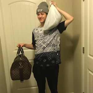 Meet your Posher, Connor